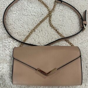 Elegant Tan Crossbody Bag